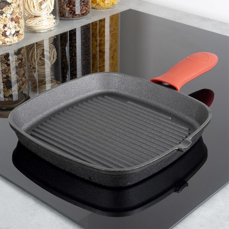 Tigaia grill pătrată din fontă CAST LINE 24,5×24 cm