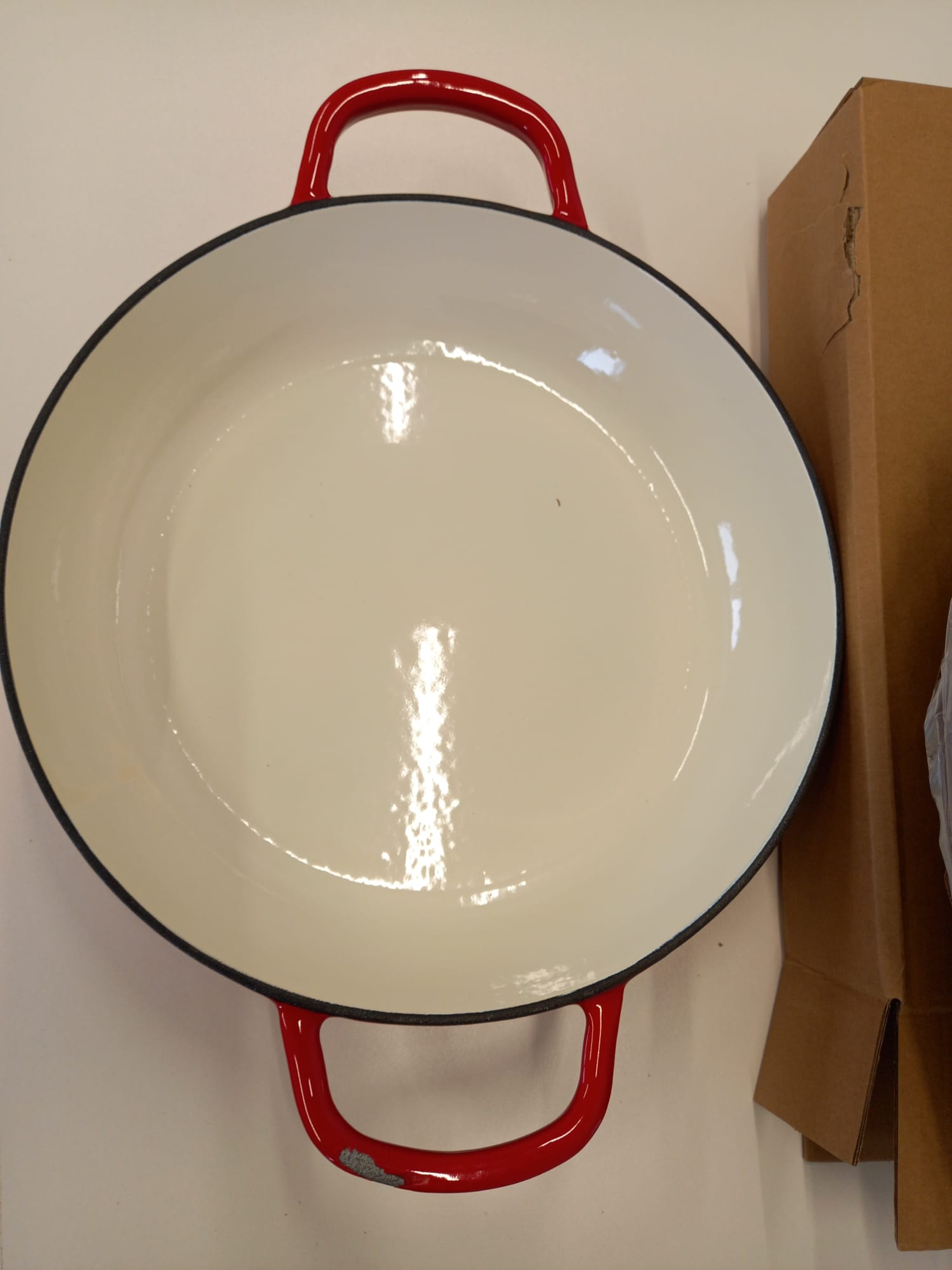 Cratiță din fontă emailată cu capac – 30,5 cm, roșie Resigilat